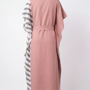 Γυναικείο Καφτάνι 60% Viscose – 40% Linen σε Ροζ Απόχρωση με Ζώνη & Ασύμμετρη Λεπτομέρεια