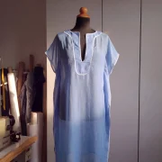 Μεταξωτό Καφτάνι Silk–Cotton με Λευκή Τρέσα & Αέρινη Υφή