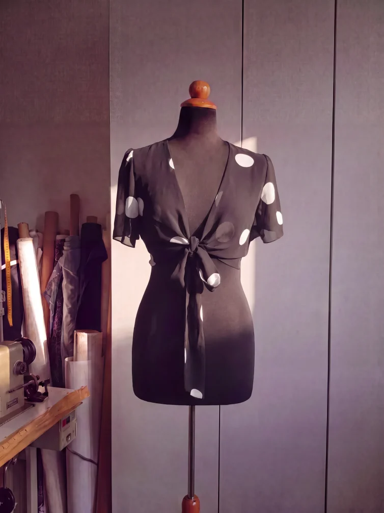 Tie‑Front Polka Dot Mousseline Blouse with Volant Sleeves