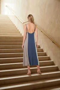 Φόρεμα Μακρύ Αέρινο Modal–Polyester με Τιράντα & Αυξομείωση – Colorblock Chic