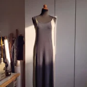 Καλοκαιρινό Φόρεμα Μακρύ με Τιράντα Modal–Polyester & Αυξομείωση – Colorblock Chic